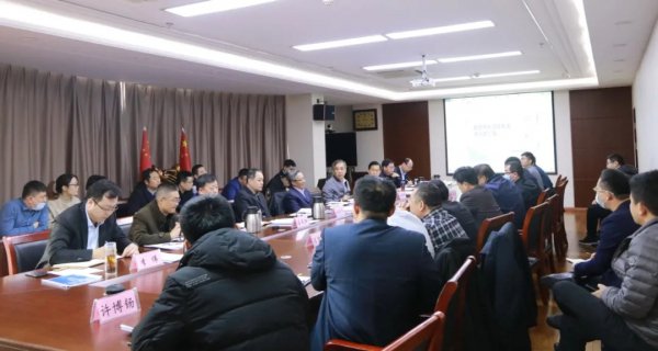 交投集團(tuán)召開重點(diǎn)項(xiàng)目建設(shè)推進(jìn)工作會議