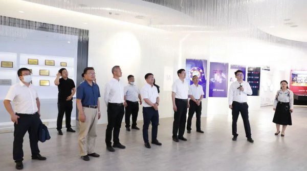 市委常委、常務(wù)副市長宿勝帶隊(duì)赴京東(山東)數(shù)字經(jīng)濟(jì)產(chǎn)業(yè)園招商洽談