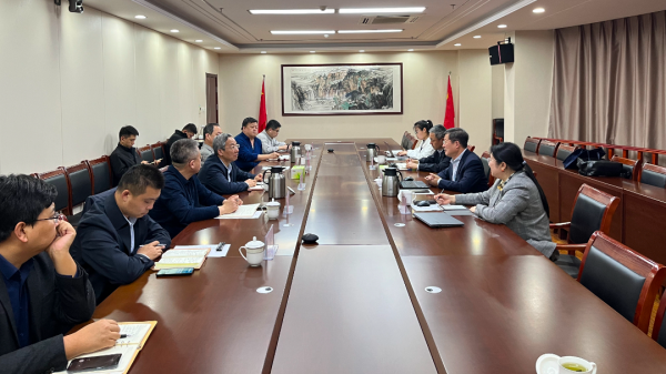北京中百信集團到交投集團座談交流