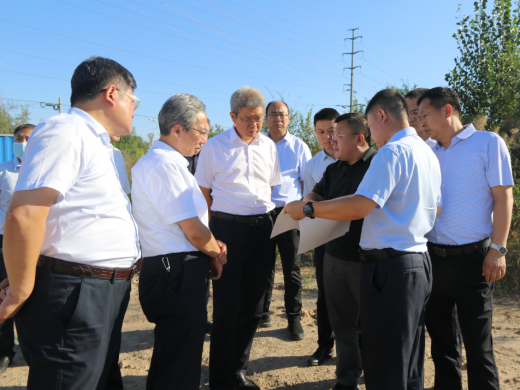山東省路橋集團(tuán)、山東高速德州發(fā)展有限公司到交投集團(tuán)實(shí)地考察并簽訂合作協(xié)
